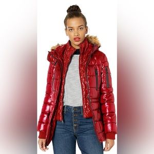 Guess liquid red puffer with removable faux fur trim